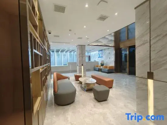 Zijinghua Holiday Hotel (Xinchang Ancient Town)
