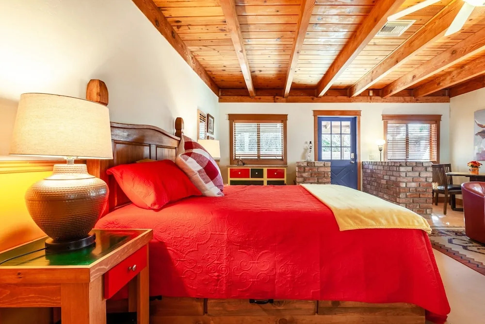 Casita Del Sol Charming Private Studio Studio Bedroom Cabin by RedAwning