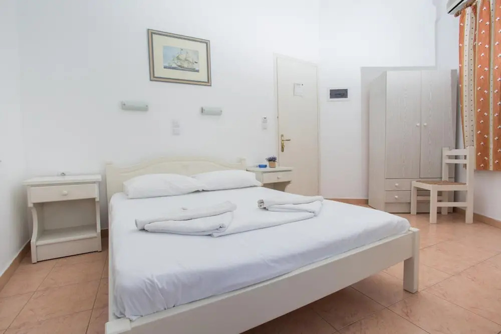 Louiza Hotel
