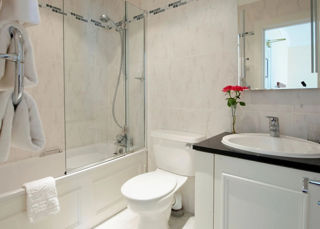 Royal Marine Hotel, by Highland Coast Hotels