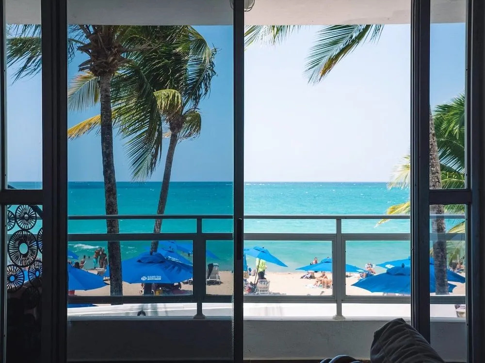 Numero Uno Beach Apartments