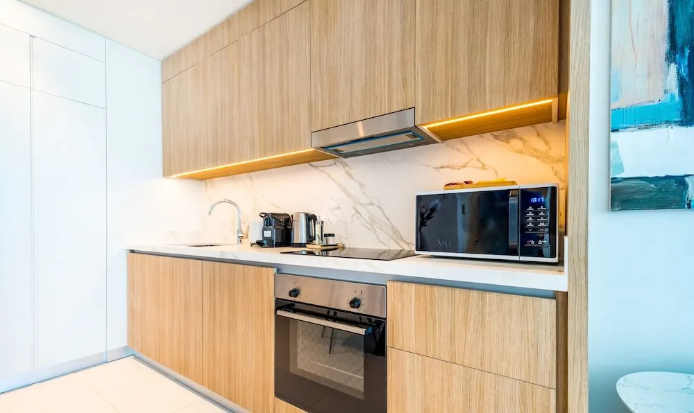 LUX  The Luxury Sunspot Beach Suite