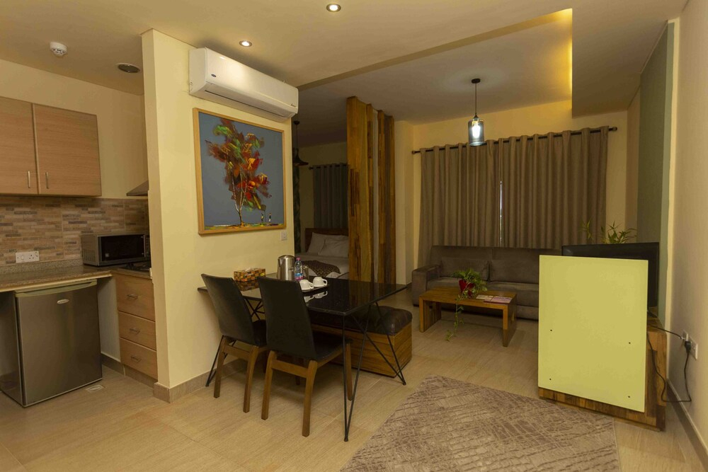 Roots Hotel Apartment