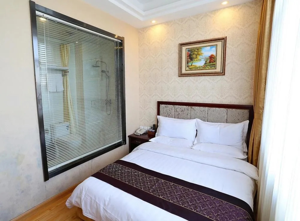 Evergreen hotel Qingdao (original xing fu lai business hotel)(青岛长荣酒店)