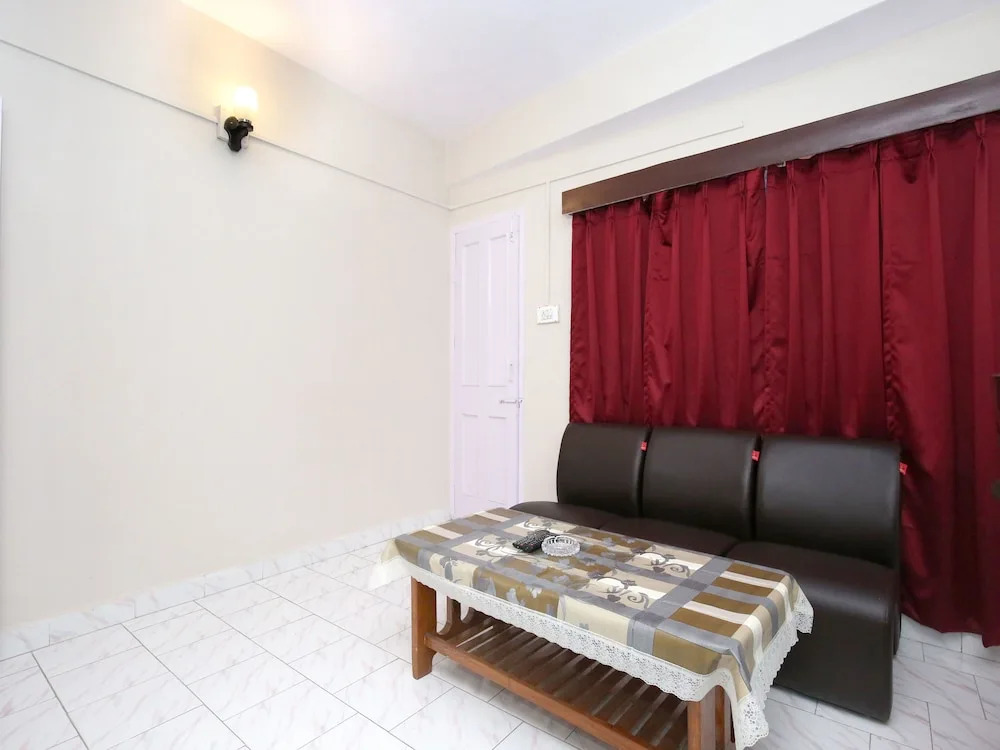 OYO 10404 Home 3BHK Mall Road Shimla