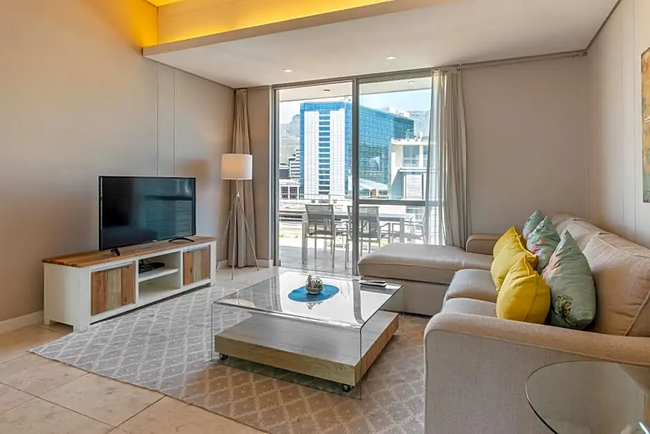 V&A Waterfront Luxury by Nivar