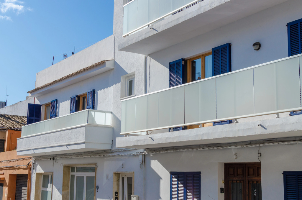Port Apartments