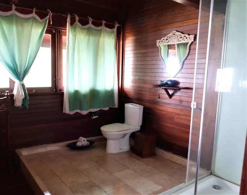 Breve Azurine Lagoon Resort