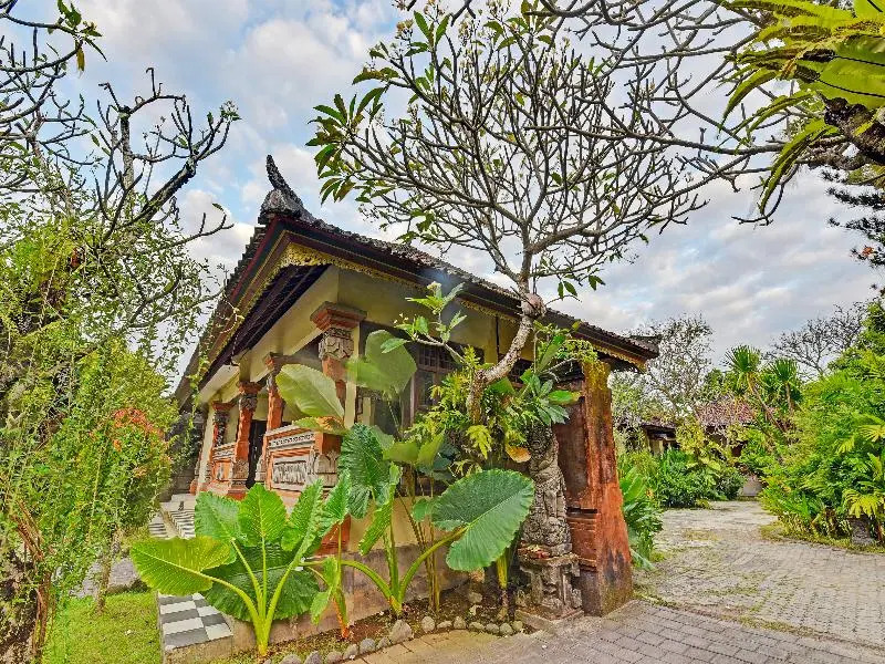 Oyo 91503 Hotel Gedong Ayu