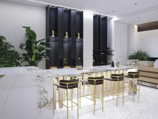 Chifeng Mobei Hotel (Yongye Square Branch)