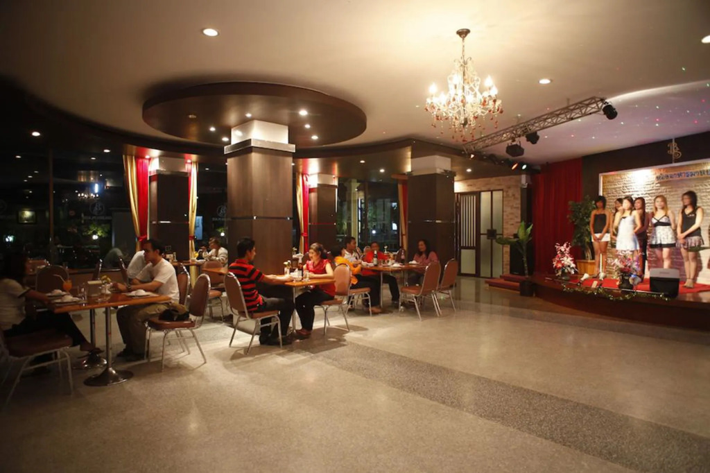 Boon Siam Hotel