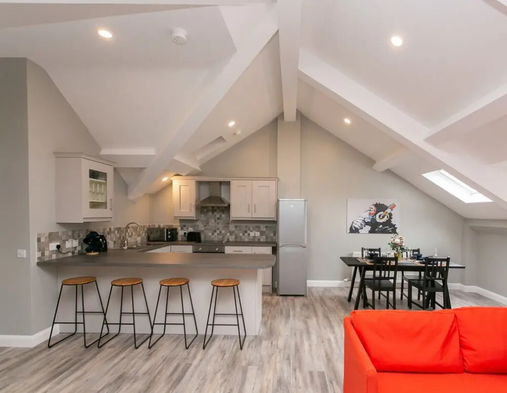 University Road Apartments