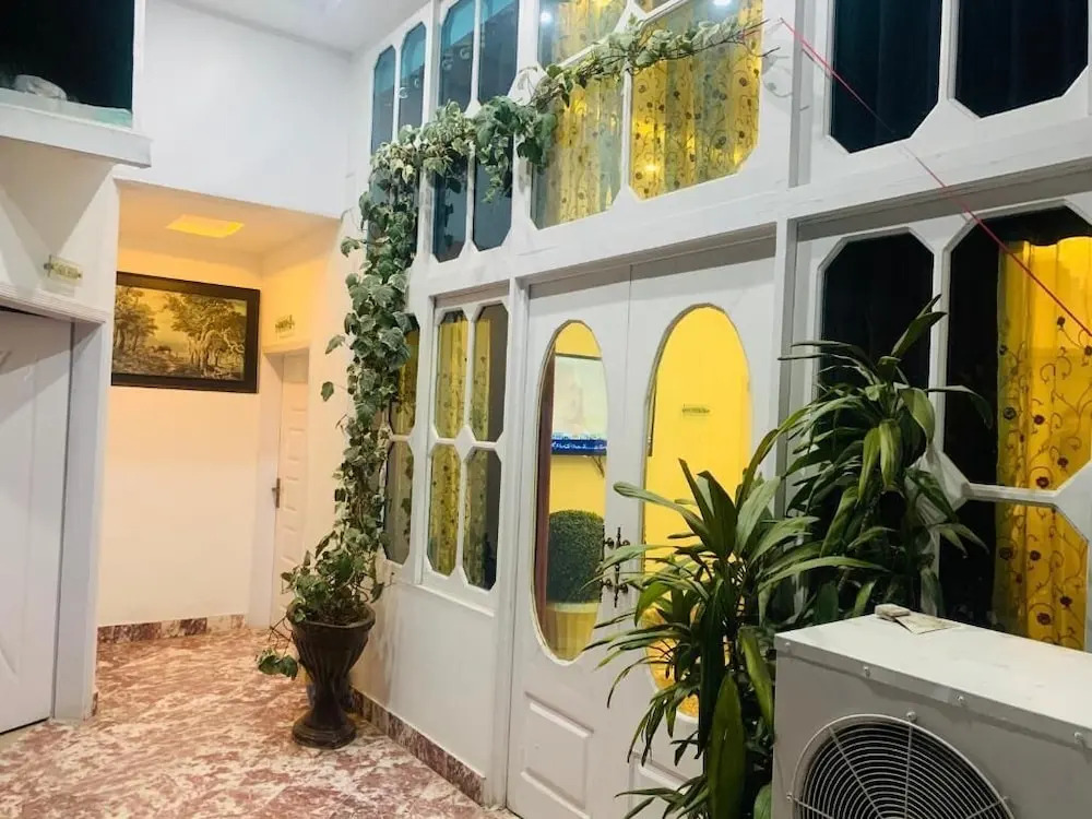 Thikana Hotel