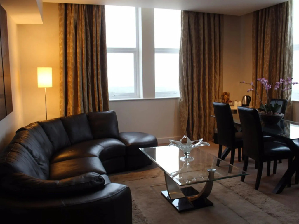 Maritime Hotel