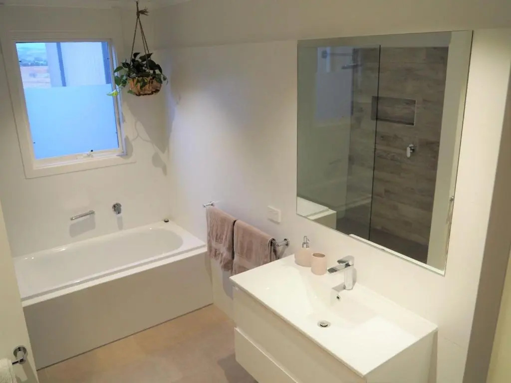 Stones Throw 26 River View Drive