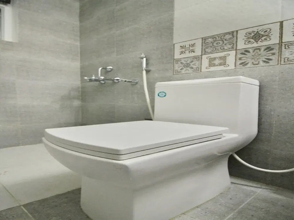 Sathyaa Grand Inn