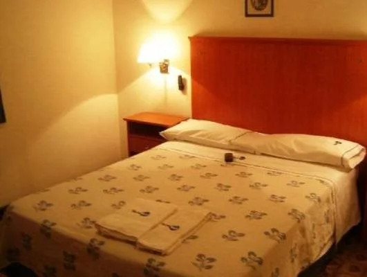 Mari Plaza Hotel