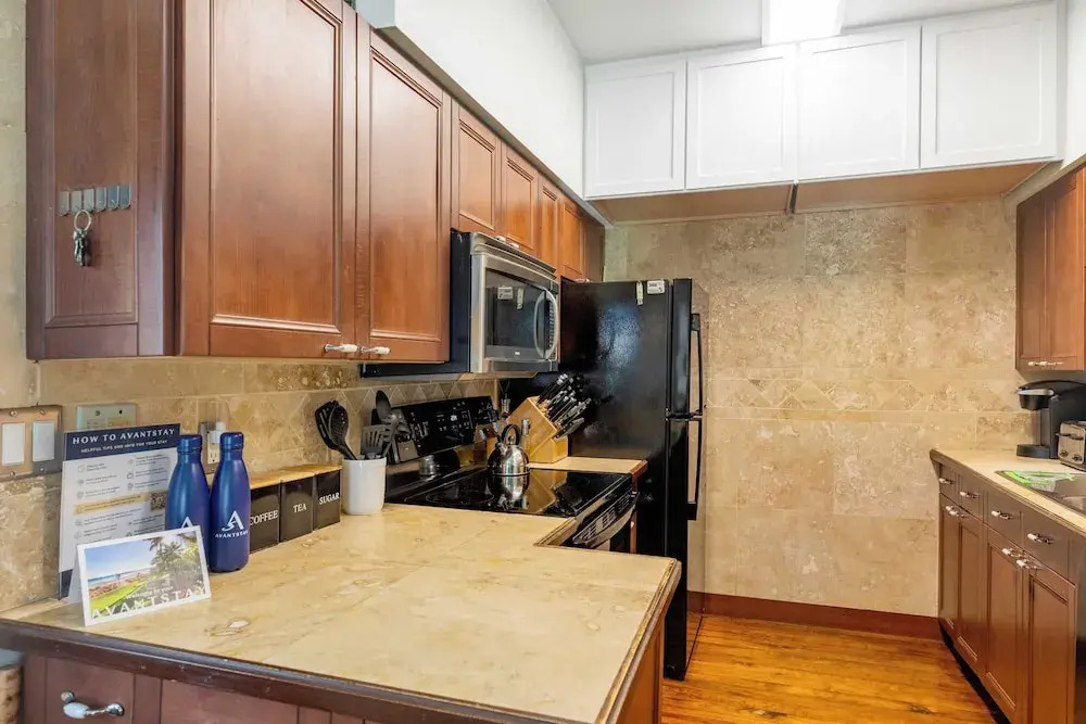 Prime Old Town Location w/ Pool, Walk to Duval Steet Blue Heron by Avantstay