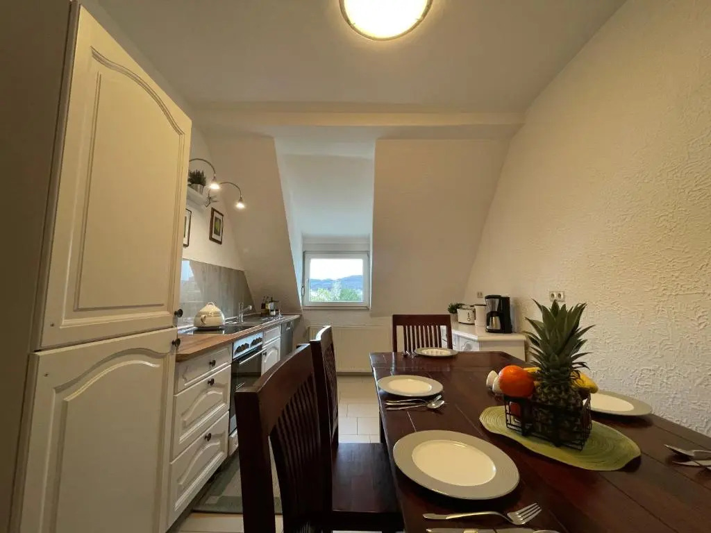 Suite Dilara by NINJA SPACES - 105QM Maisonette, Netflix, Garten, Parkplatz