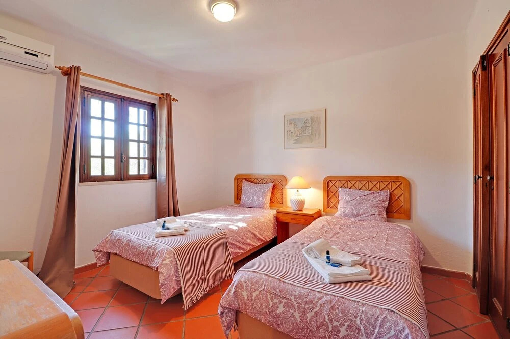Albufeira Village With Pool By Homing