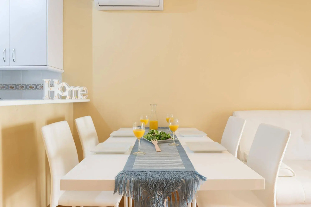  Shiny Lud Family Apartment
