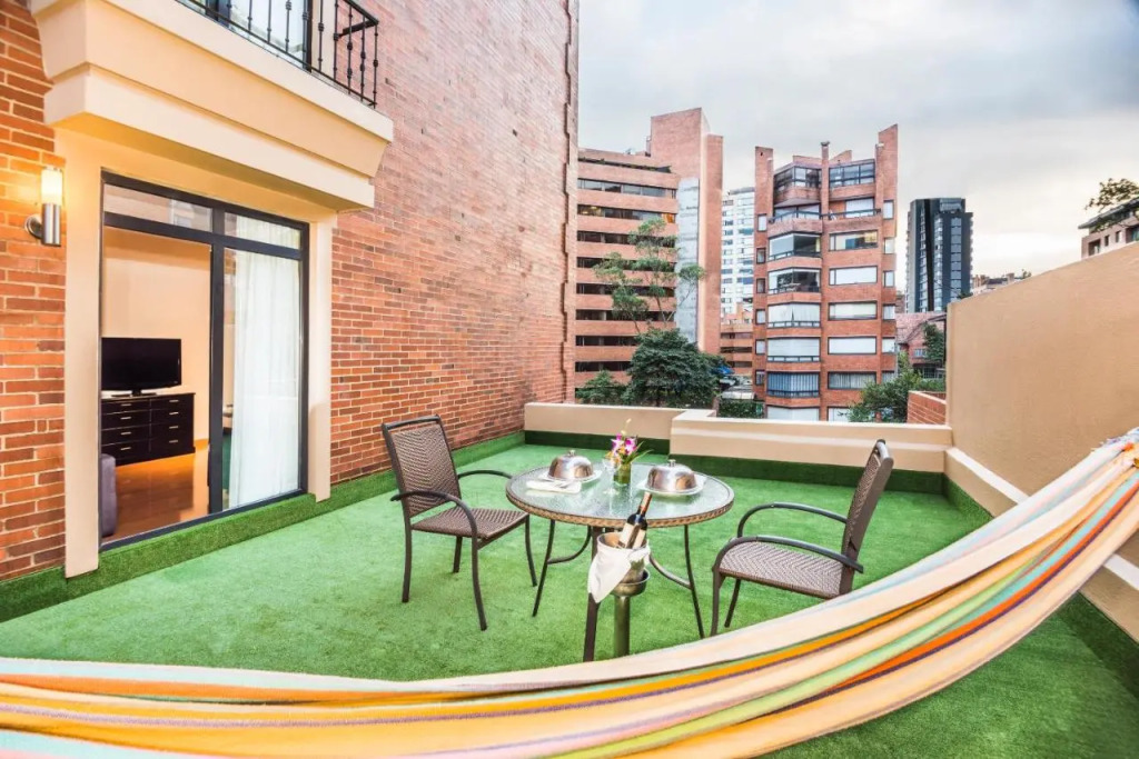Hotel Rosales Plaza