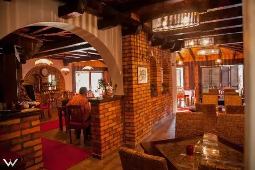 Hotel Dvor