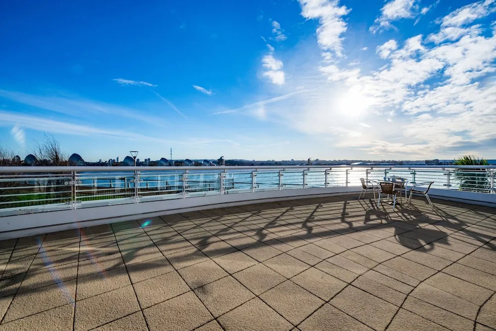 Exclusive Excel London Apartment