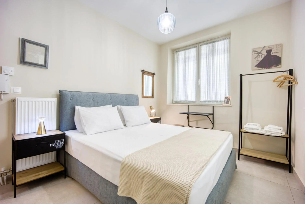 Bentzi...Boutique Apartment 1, Classic Double with kitchenette, 2 Guests