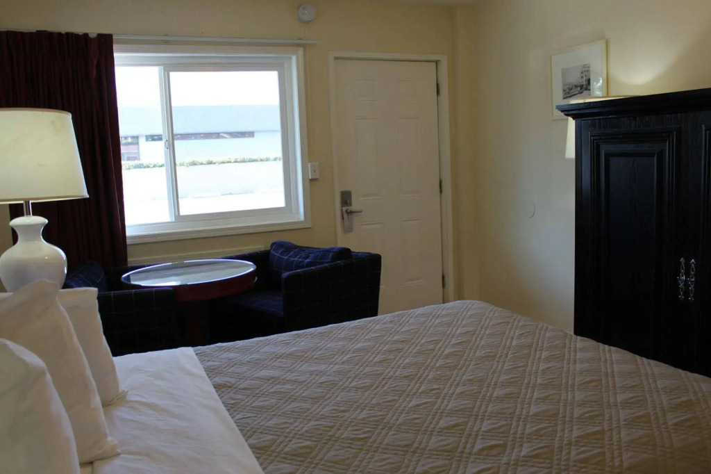 Budget Inn