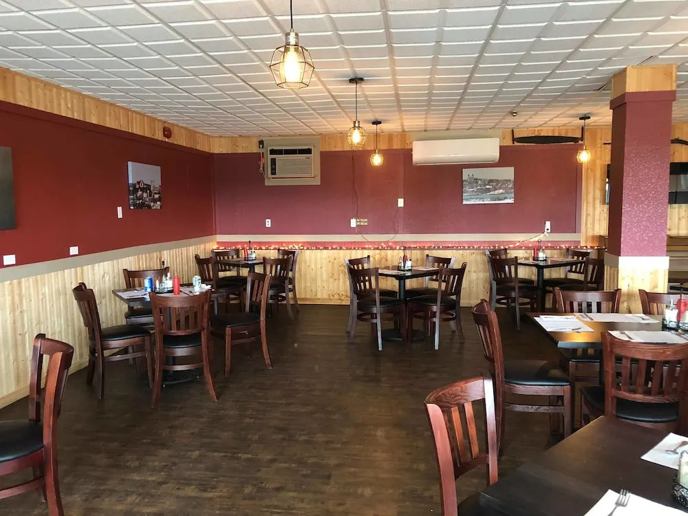 Seaport Inn