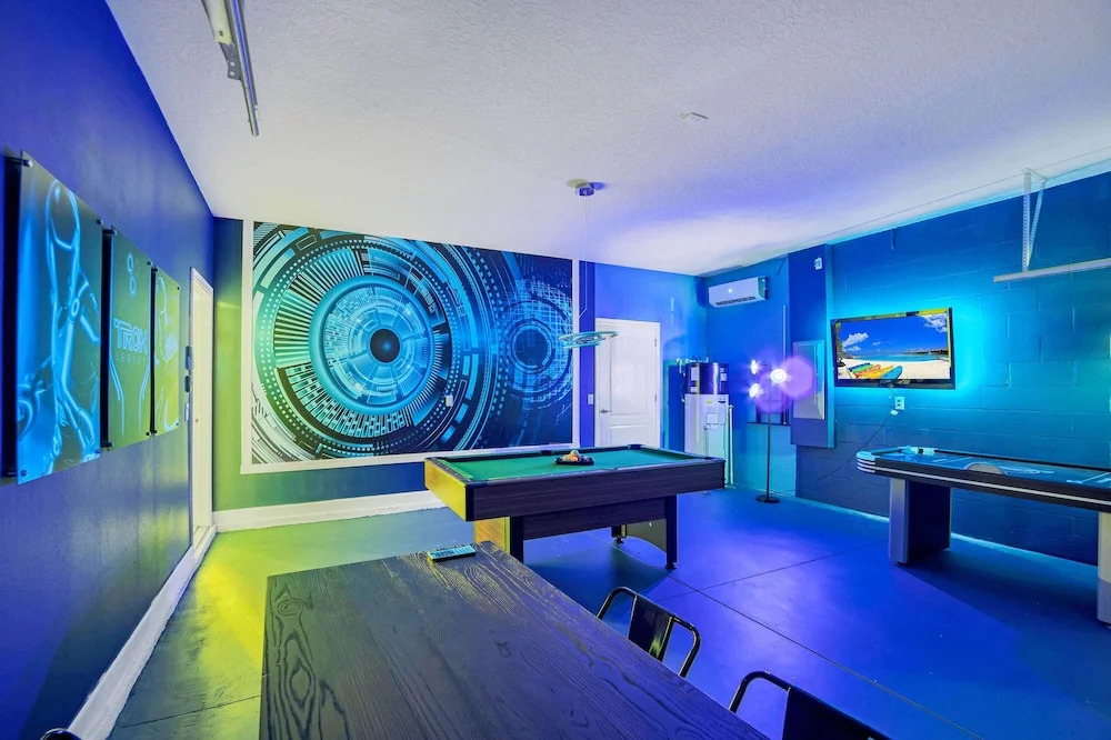 Grand, Luxurious Home, Toy Story Room and Big Pool Area #9cg476