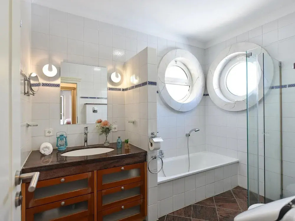 Belvilla by OYO Villa Doramas 12 pax