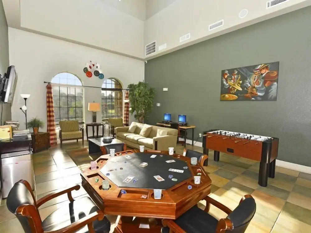 Beautiful Renovated 3 Bedroom 3 Bath Condo In Bella Piazza Resort