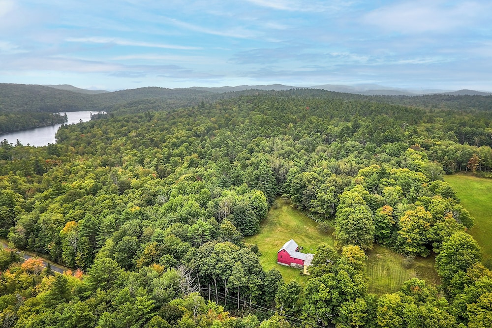Historic Hanover Area Home, 16 Miles to Dartmouth!