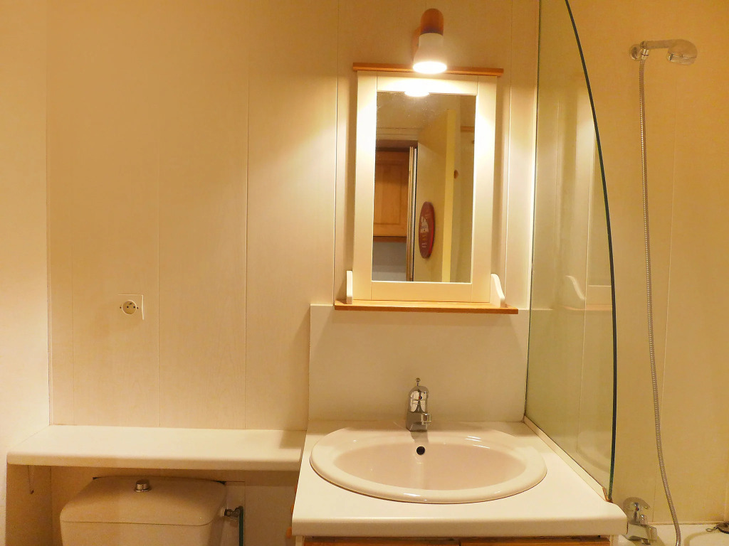 Studio Les Moutières B1 et B2 - Val Claret-8 by Interhome
