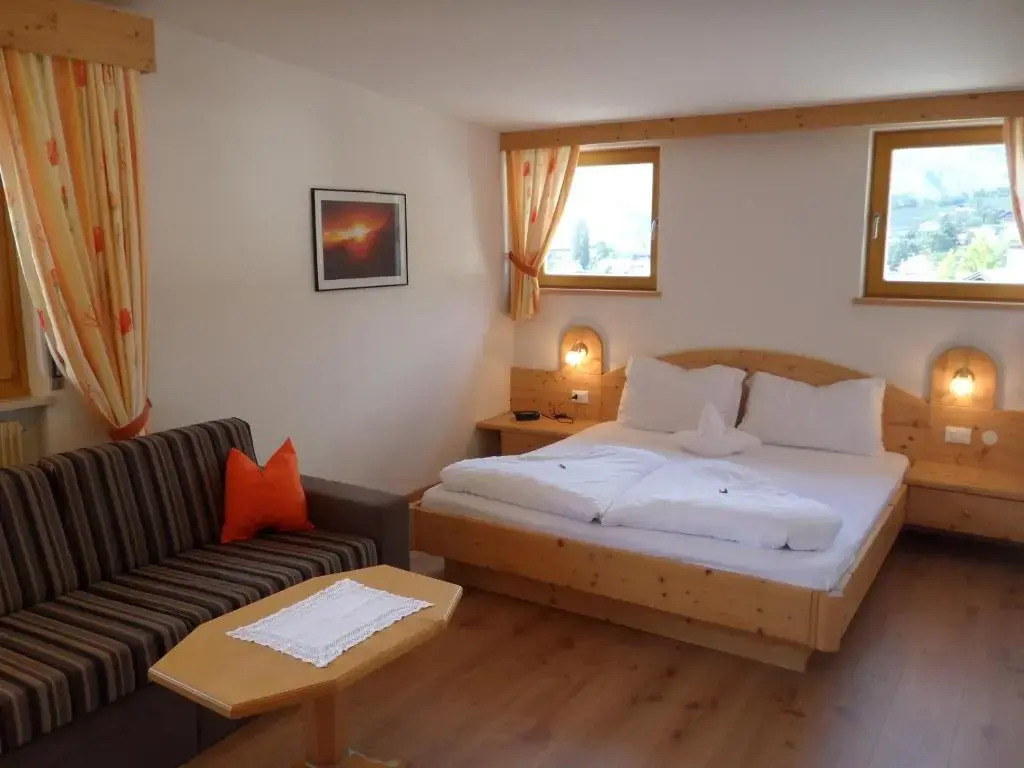 Hotel FleurAlp
