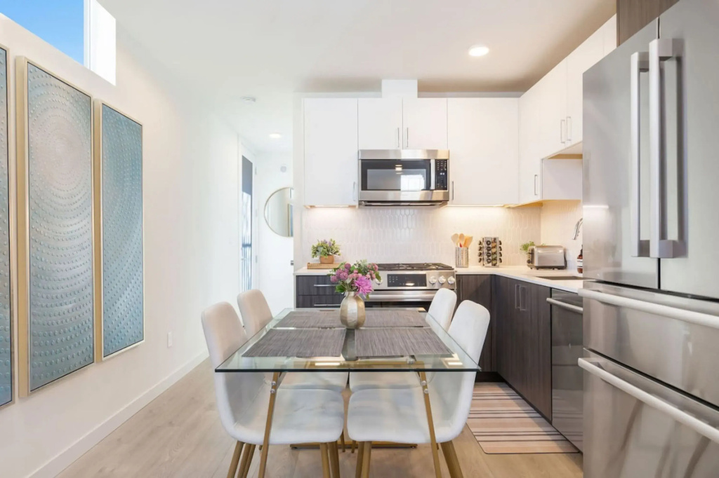 2BR 2BA Capitol Hill Cozy Haven- Rooftop, Seattle