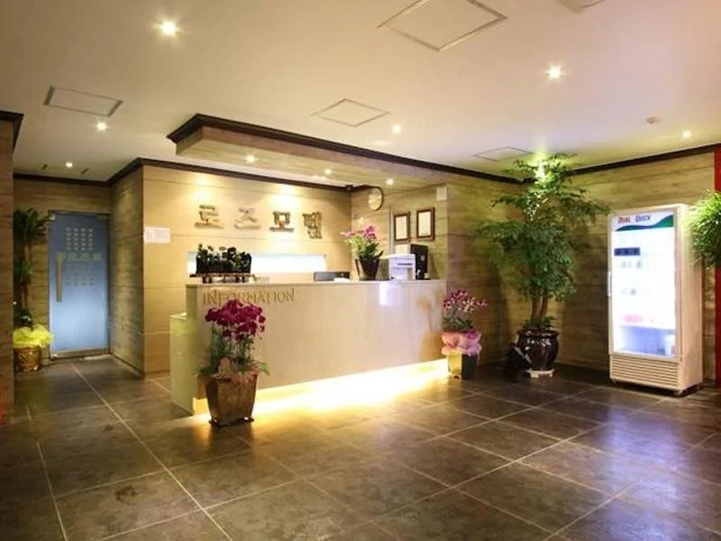 Rose Motel