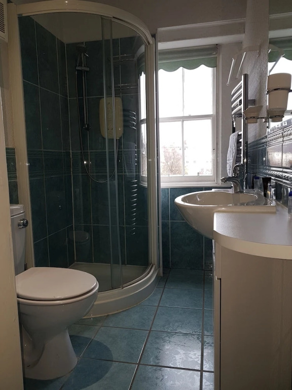 East Claremont Guest House