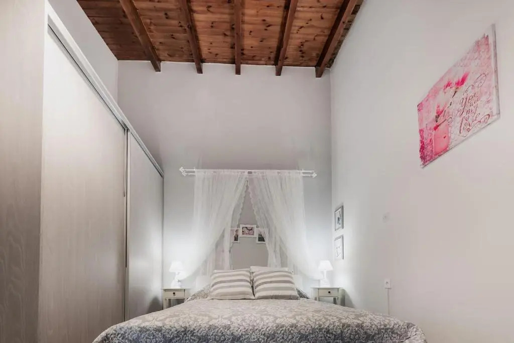 Carlo Vivari House