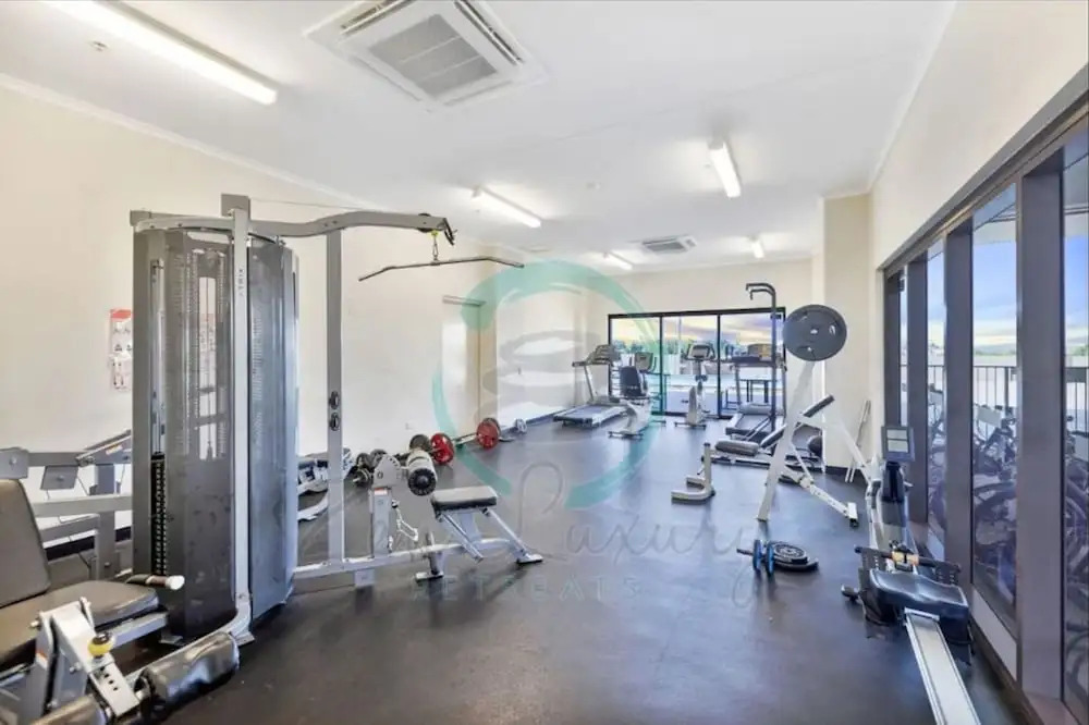 Pinnacle Penthouse Ambience Views Pool Gym
