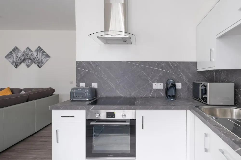 Highland Park Apartment