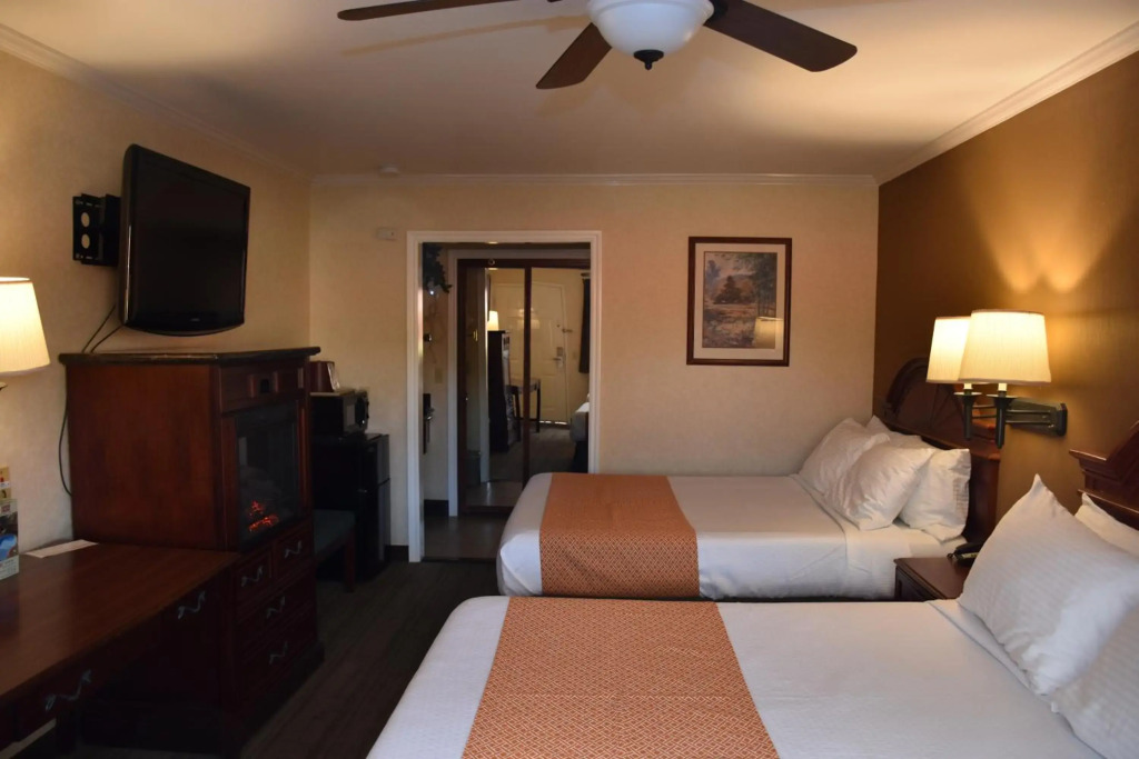 Dynasty Suites Redlands