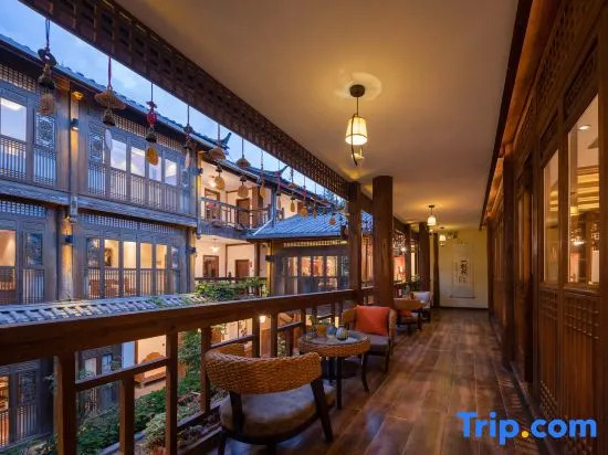 Ruyuan Mansion · Lijiang Naxi Style Garden