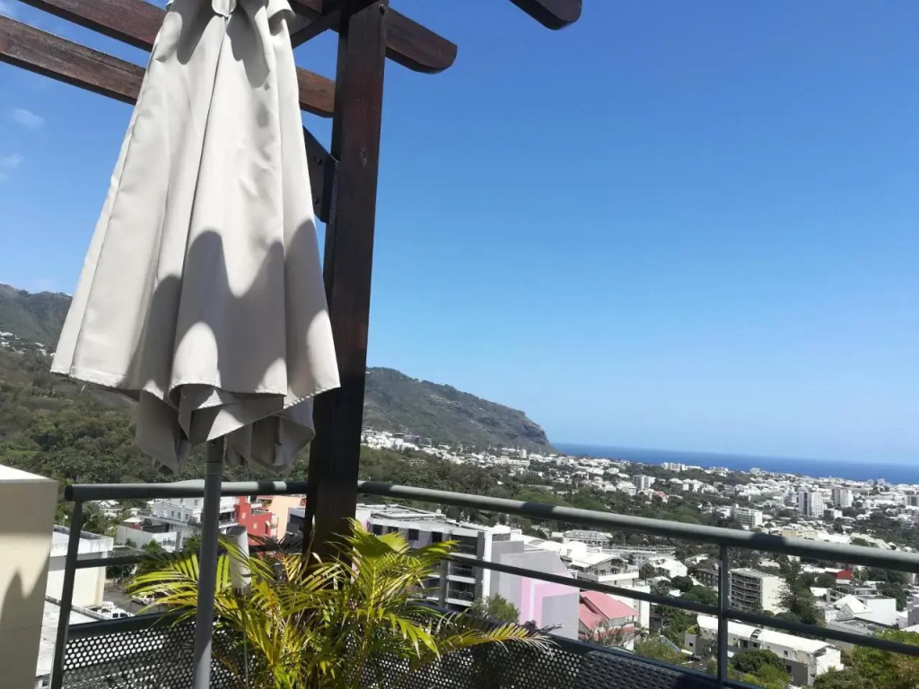 joli studio vue mer