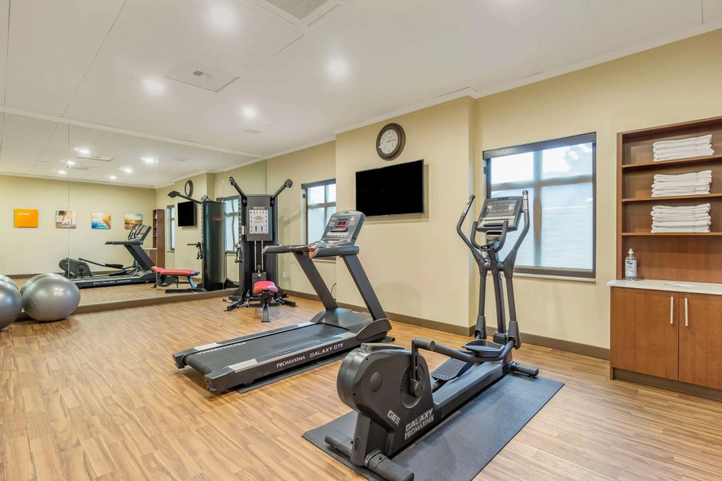 Comfort Inn & Suites Lakewood by JBLM