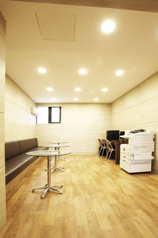 M.BIZ Hotel