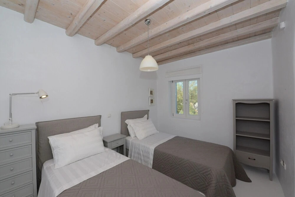 Villa Pearl 3 Bedroom Villa in Ornos With Private Pool
