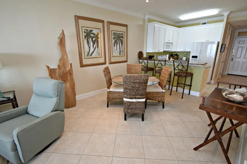 Island Royale P505 2 Bedroom Condo